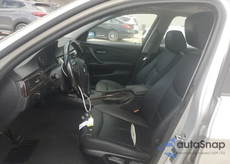 2006 BMW 325 I z USA, uszkodzony, nr VIN WBAVB13586PT19012